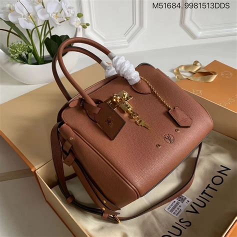 louis vuitton milla pm|Women's Milla PM .